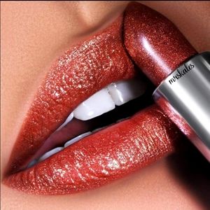 "BRRR" Metallic Lipstick